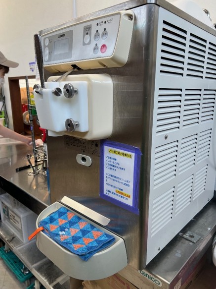 ソフトクリームマシーン